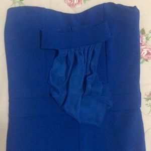 A blue straplesss romper